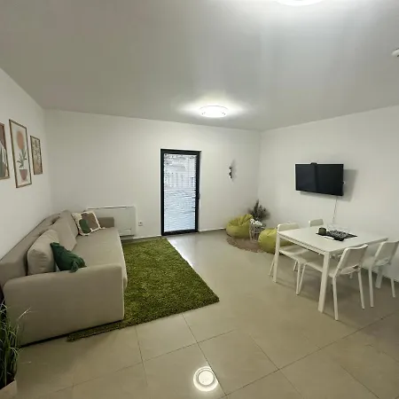 Green Central Apartment Veliko Tŭrnovo Exterior photo