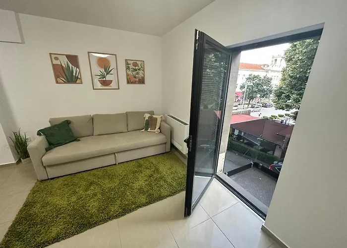 Green Central Apartment